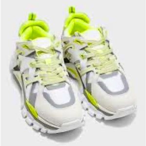 ASH 💚FLASH RARE TO FIND 💚Size 38